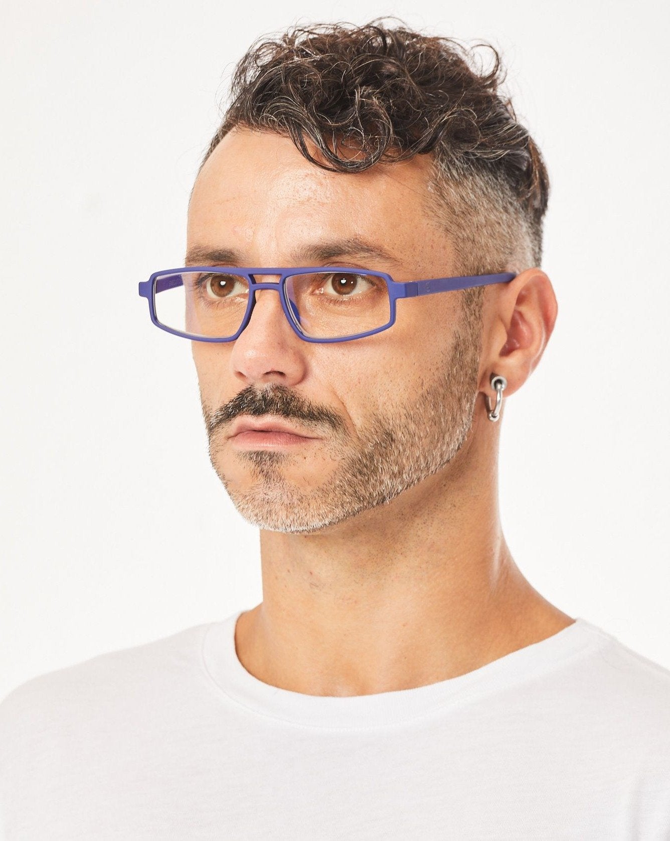 Aptica Fortis Estate Ready Reading Glasses Unisex Blue Light Filter Male Model