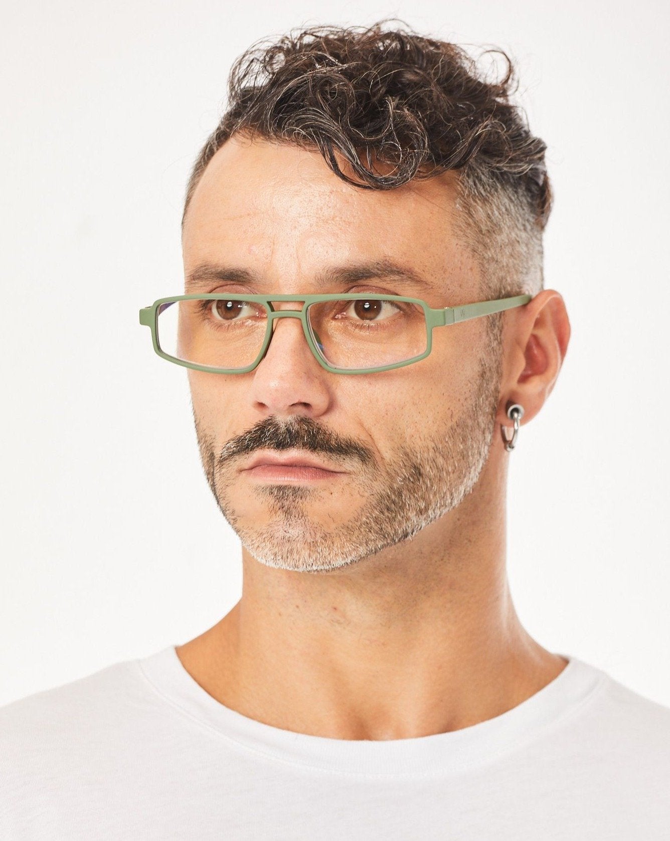 Aptica Fortis Property Ready Reading Glasses Unisex Blue Light Filter Male Model