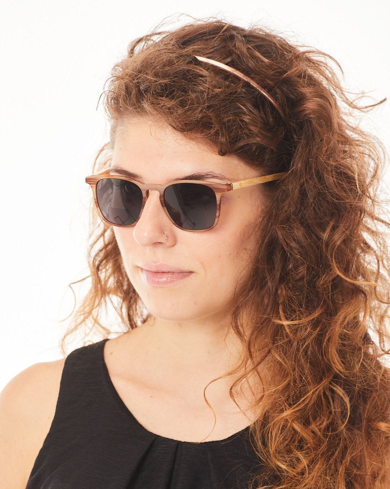Aptica Panda Sun Mojo Sunglasses Unisex Polarised Sun Lens Female Model