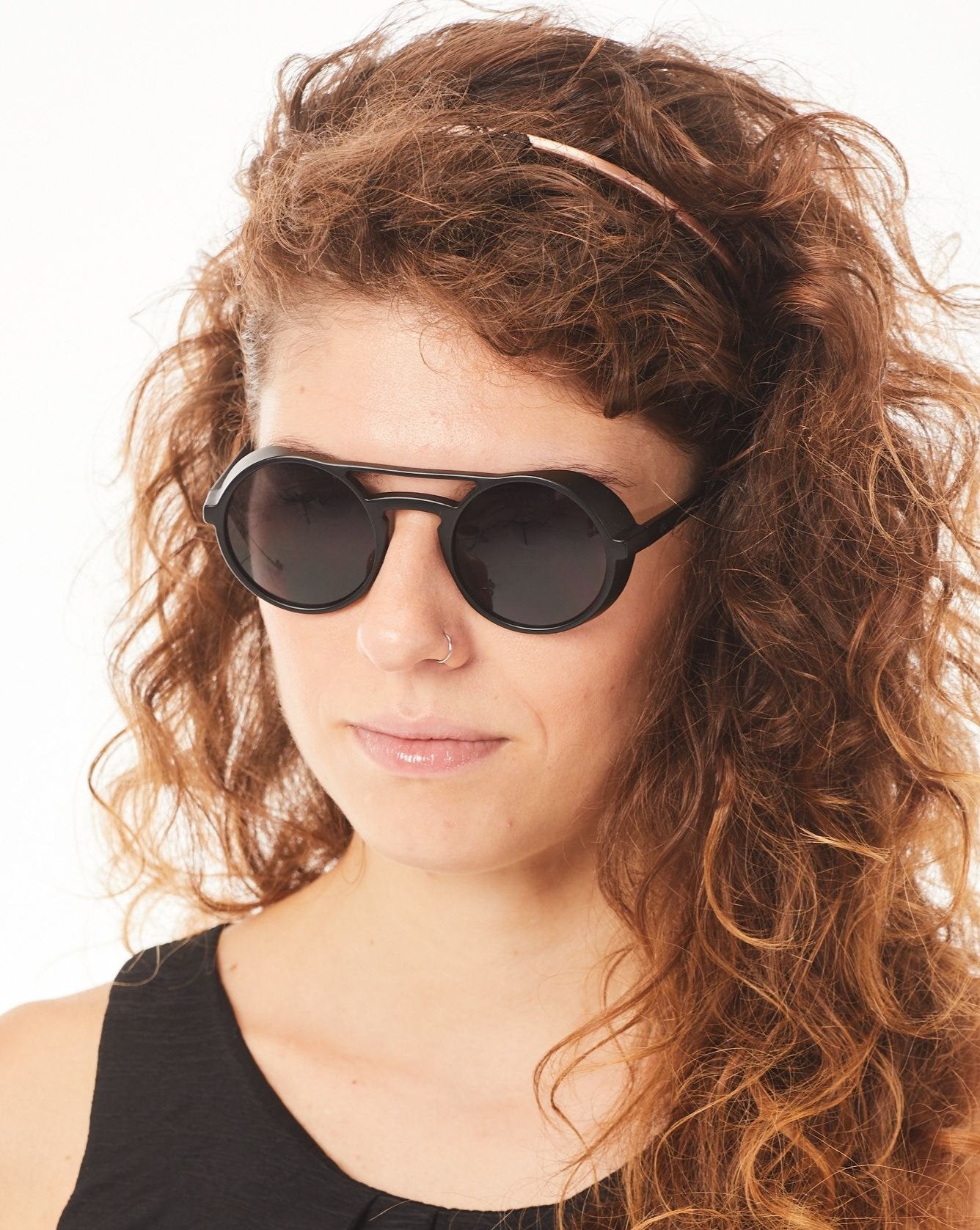 Aptica Polar Panto Cepeus Sunglasses Unisex Polarised Sun Lens Female Model